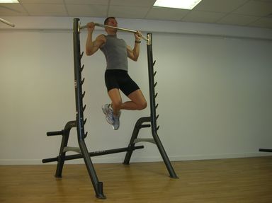 Banc de musculation HOIST Banc pliable + Appareil de musculation HOIST HF-970 Rack à Squat